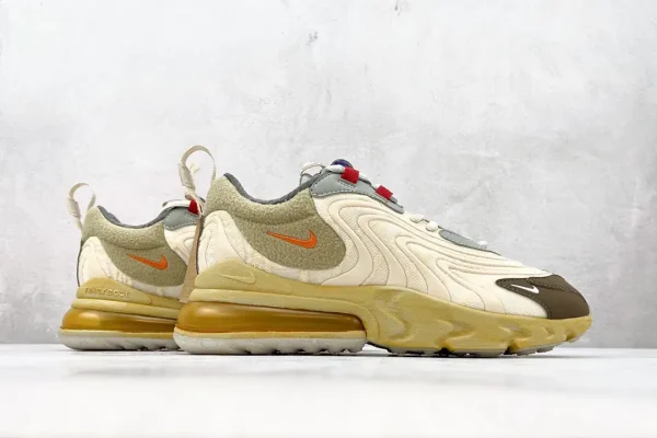 Travis Scott x Nike Air Max 270 - Image 6