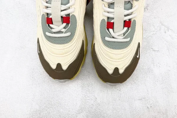 Travis Scott x Nike Air Max 270 - Image 7
