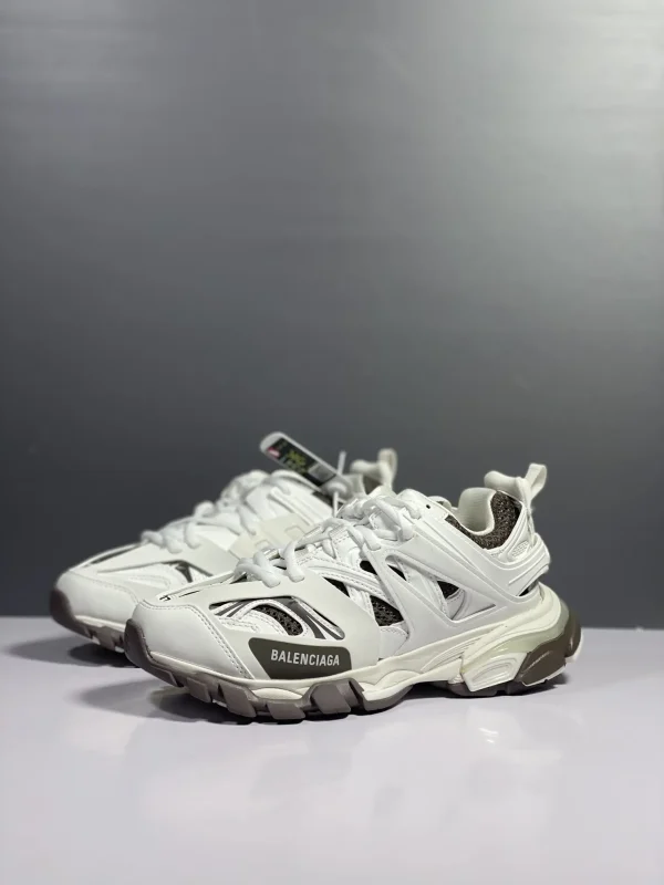 Balenciaga Track - Image 3