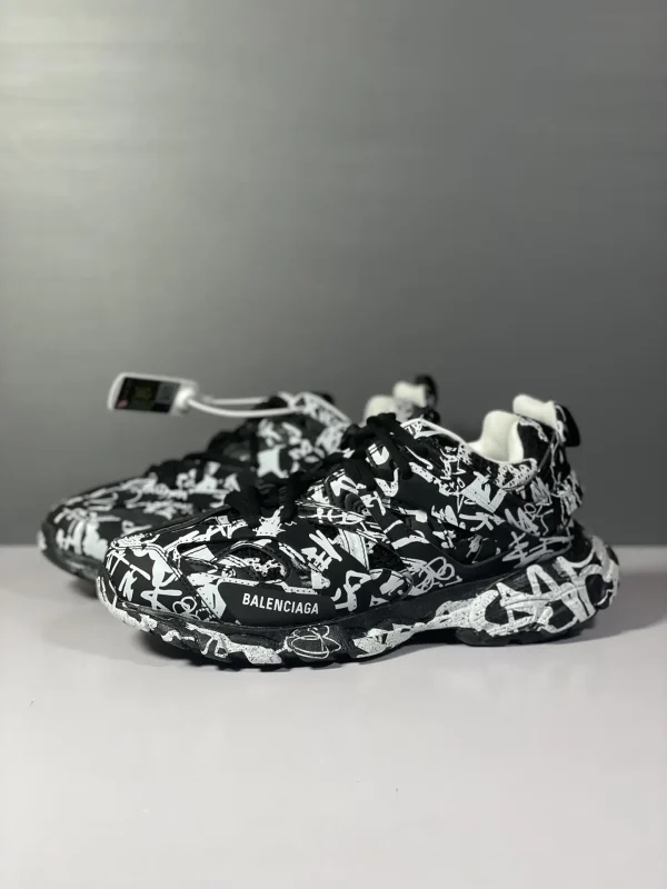 Balenciaga Track - Image 3