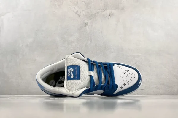 Nike SB Dunk Low - Image 3