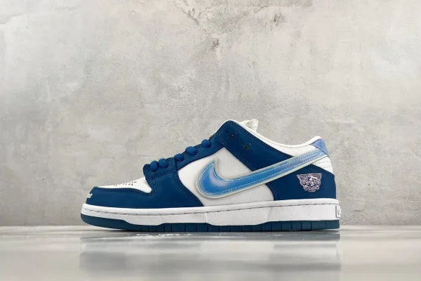 Nike SB Dunk Low