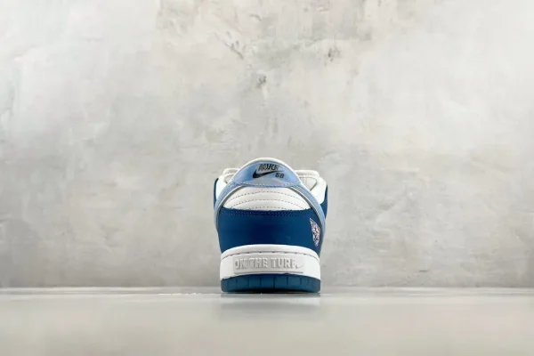 Nike SB Dunk Low - Image 9