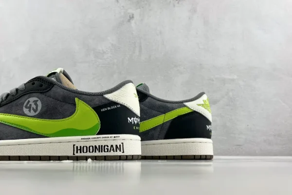 Travis Scott x Air Jordan 1 Low - Image 8