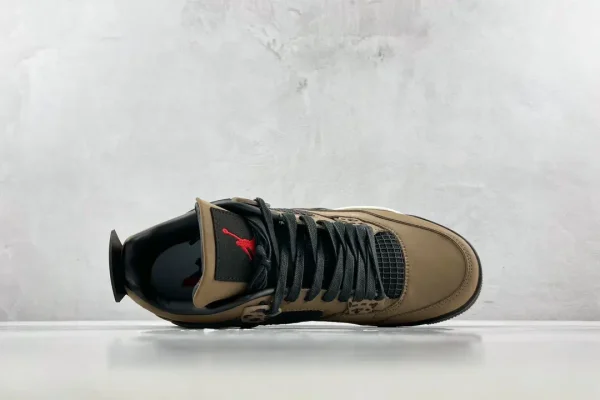 Travis Scott x Air Jordan - Image 3