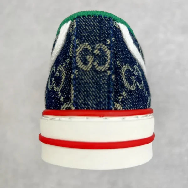 Gucci Canvas Low Cut - Image 8
