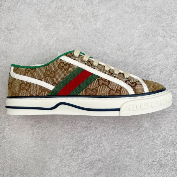 Gucci Canvas Low Cut