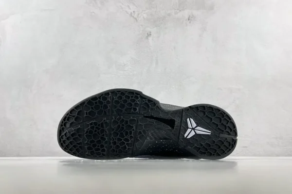 Nike Kobe 6 Protro
EYBL - Image 4