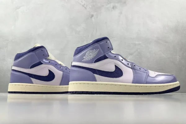 Air Jordan 1 Mid "Purple Chenille" - Image 6