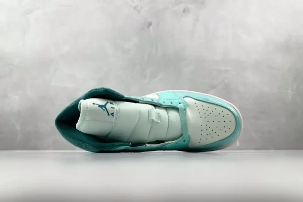 Air Jordan 1 Mid "Bleached Turquoise" - Image 3