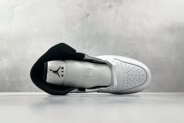 Jordan Air Jordan 1 Mid White Black - Image 3
