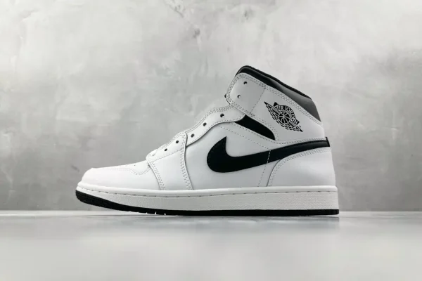 Jordan Air Jordan 1 Mid White Black