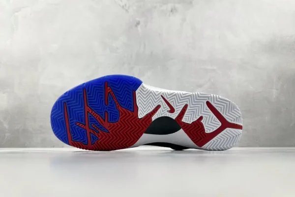 Nike Kobe 4 Protro
Philly (2024) - Image 4