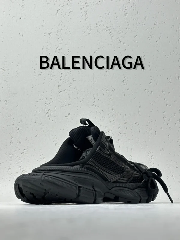 Balenciaga 3XL Sport Muller - Image 7