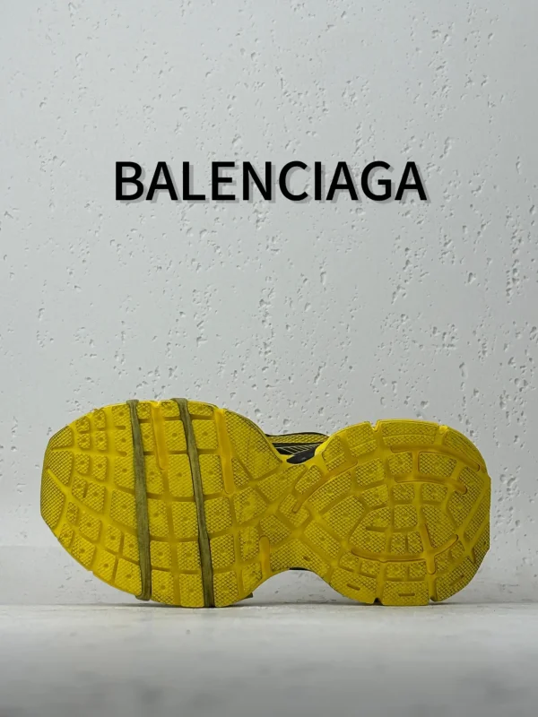 Balenciaga 3XL - Image 3