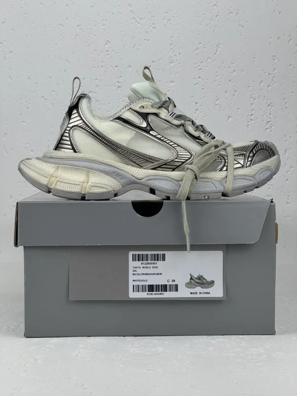 Balenciaga 3XL EXTREME LACE - Image 9
