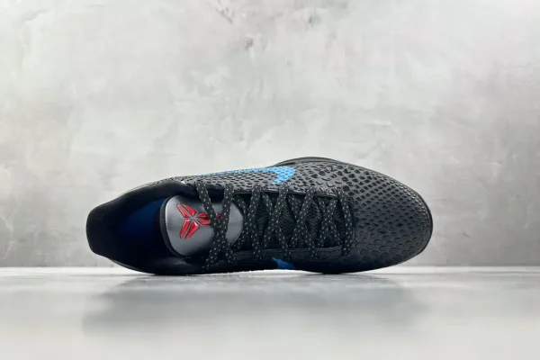 Nike Kobe 6
Dark Knight - Image 3