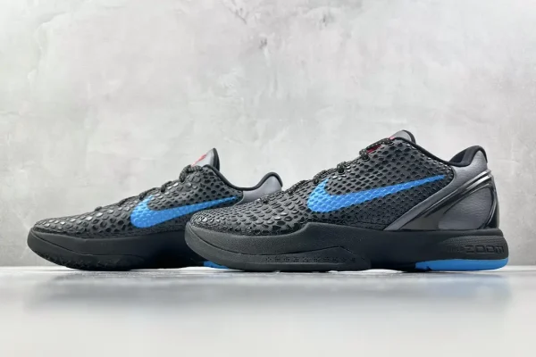 Nike Kobe 6
Dark Knight - Image 5
