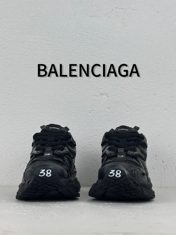 Balenciaga 3XL - Image 5
