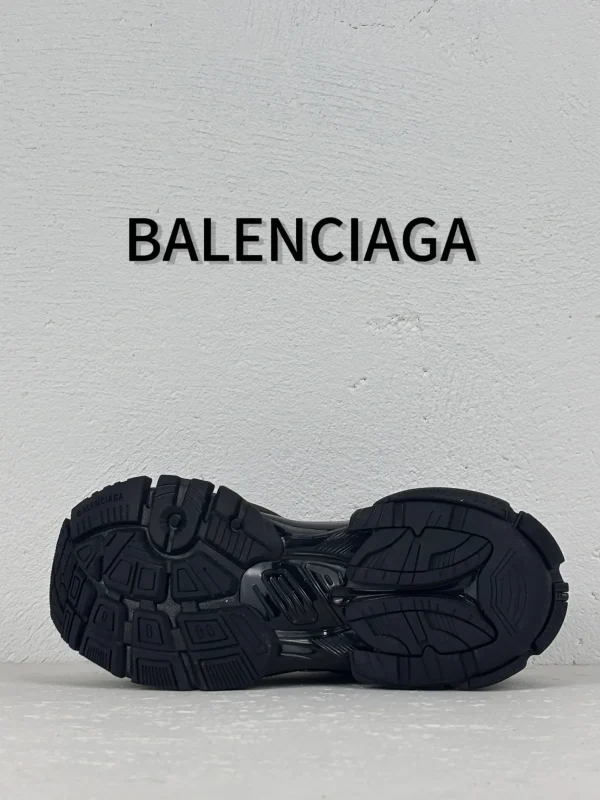 Balenciaga 3XL - Image 3