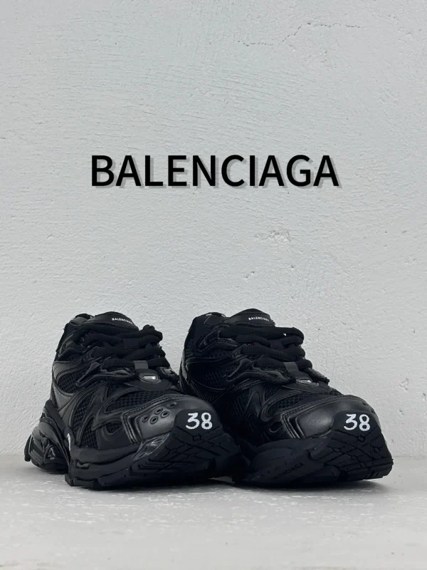 Balenciaga 3XL - Image 4