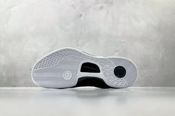Nike Kobe 8 Protro
Lakers Away - Image 4