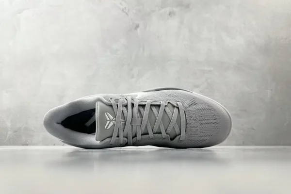 Nike Kobe 8 Protro
Wolf Grey - Image 3