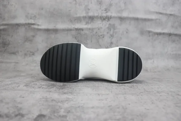 Louis Vuitton Archlight Trainer - Image 4