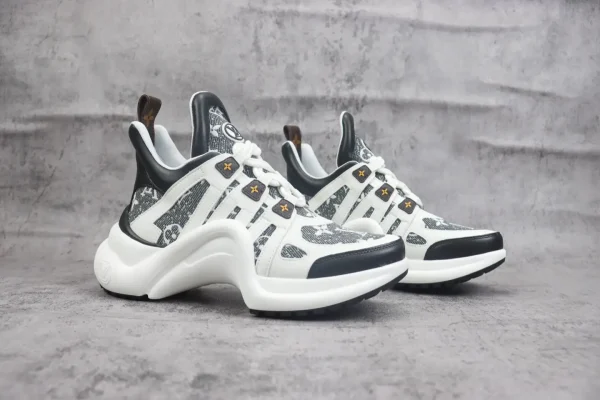 Louis Vuitton Archlight Trainer - Image 2
