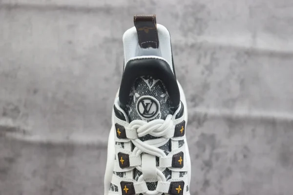 Louis Vuitton Archlight Trainer - Image 9