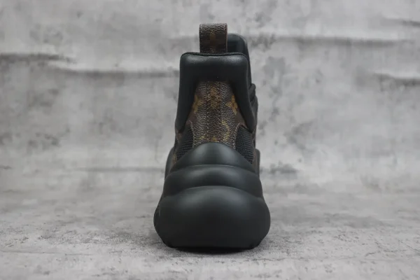 Louis Vuitton Archlight Trainer - Image 6