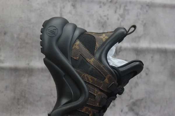 Louis Vuitton Archlight Trainer - Image 7