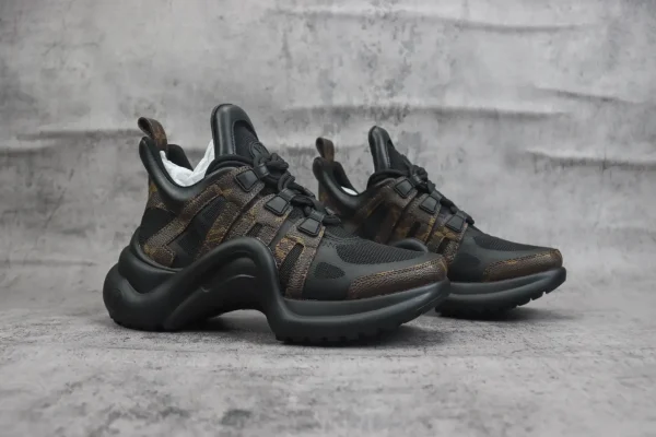 Louis Vuitton Archlight Trainer - Image 2