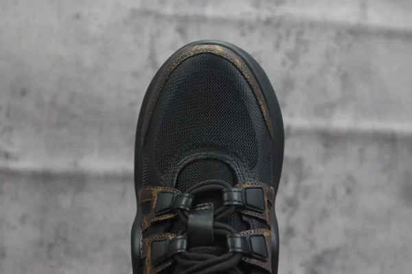 Louis Vuitton Archlight Trainer - Image 8