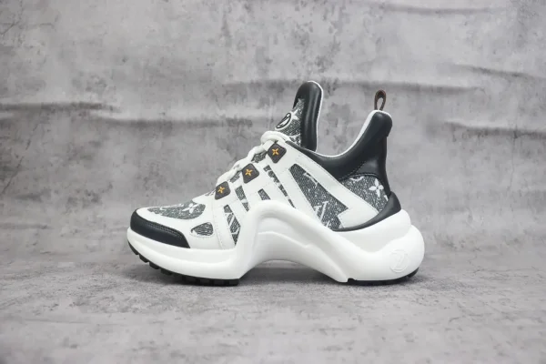 Louis Vuitton Archlight Trainer - Image 4
