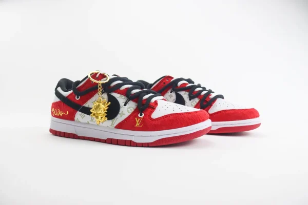 Nike SB Dunk Low x LV - Image 2