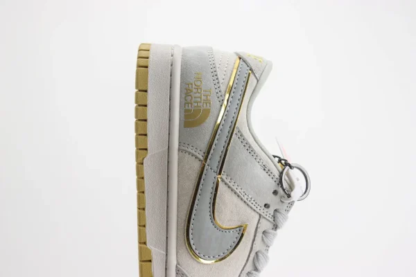 Nike SB Dunk Low x CDG x The North Face - Image 7