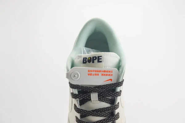 Nike SB Dunk Low x Bape - Image 9