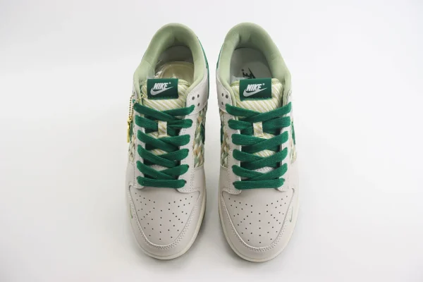 Nike SB Dunk Low - Image 5