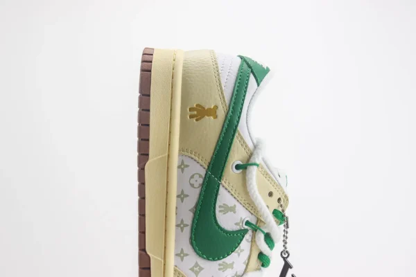 Nike SB Dunk Low x LV - Image 7