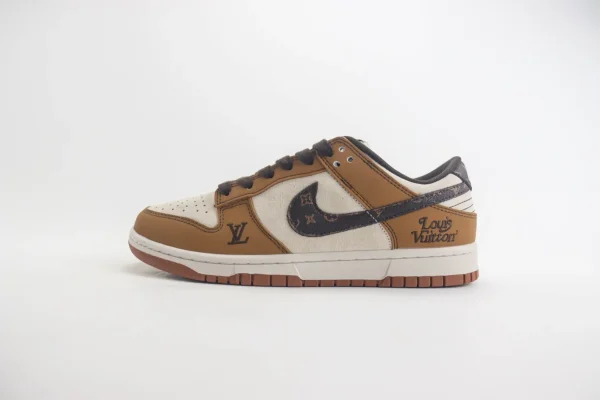 Nike SB Dunk Low x LV