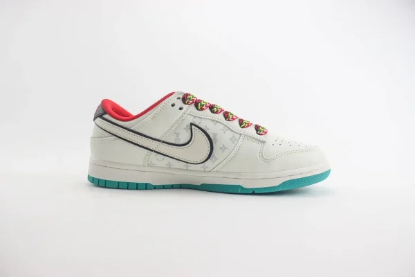 Nike SB Dunk Low x LV - Image 3
