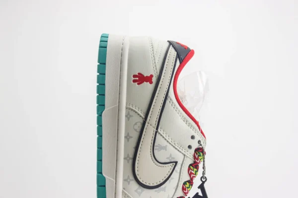 Nike SB Dunk Low x LV - Image 7