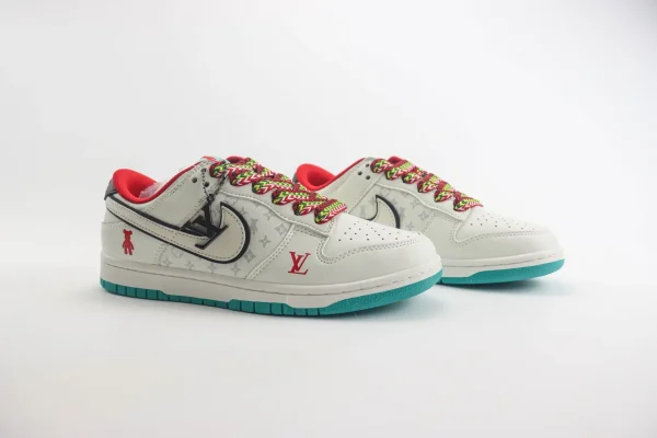 Nike SB Dunk Low x LV - Image 2