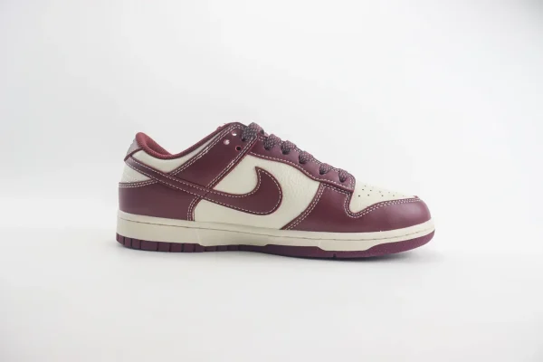 Nike SB Dunk Low - Image 3
