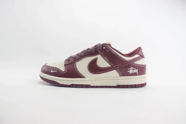 Nike SB Dunk Low