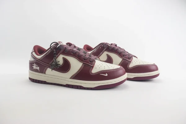 Nike SB Dunk Low - Image 2