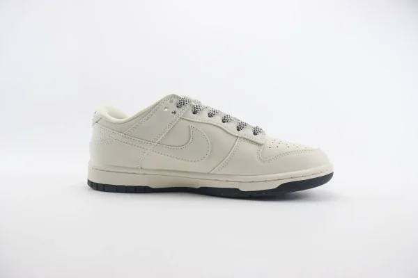 Nike SB Dunk Low x LV - Image 3