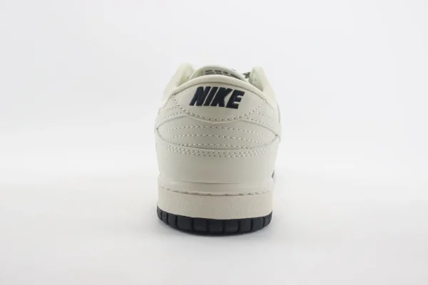 Nike SB Dunk Low x LV - Image 6
