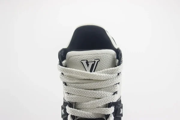LV trainer Maxi - Image 9